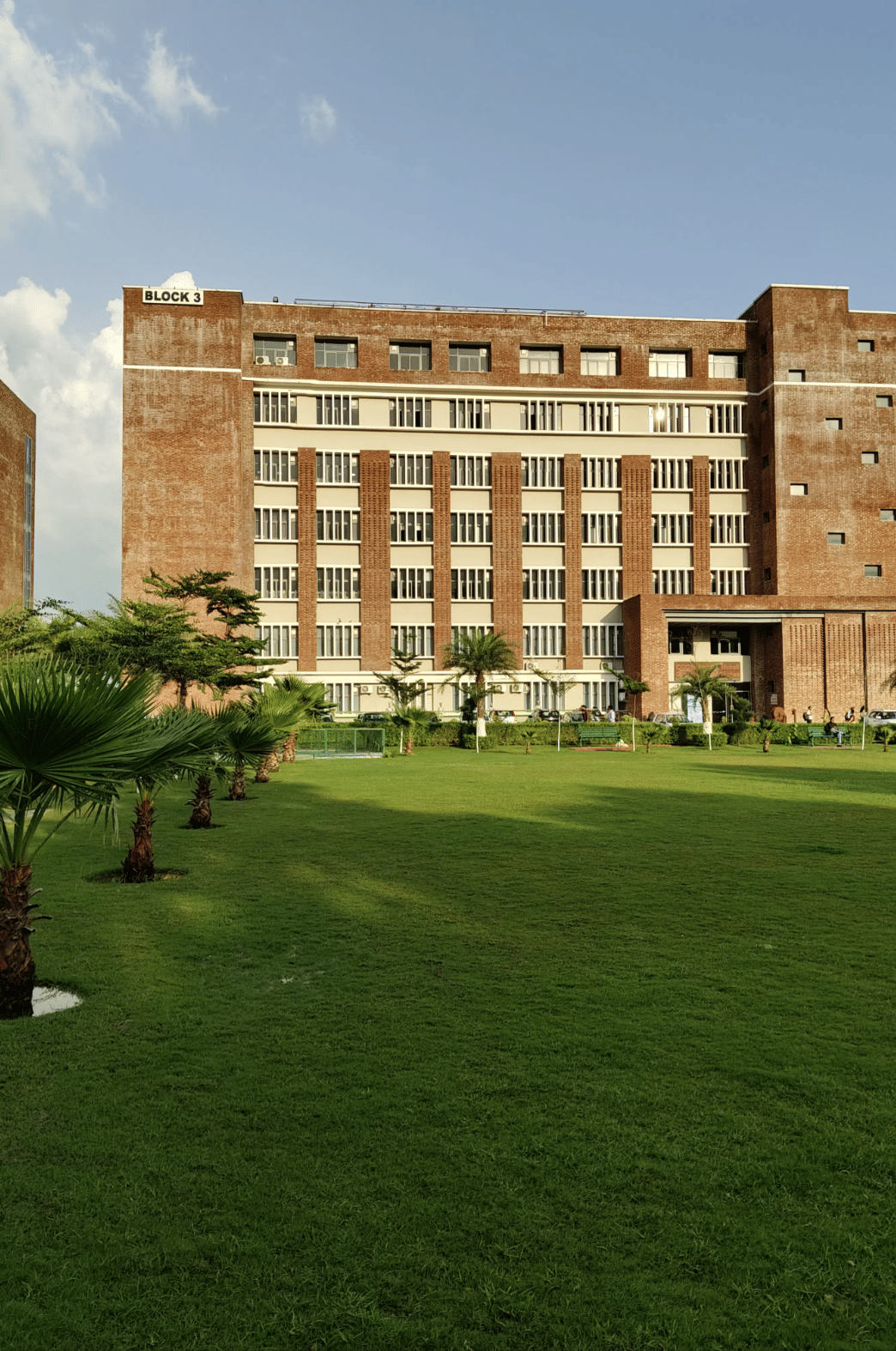 CGC University General photo 4
